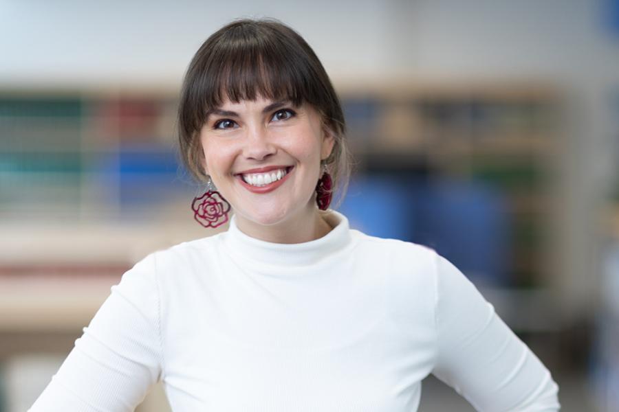 Dr. Ariana Hoet