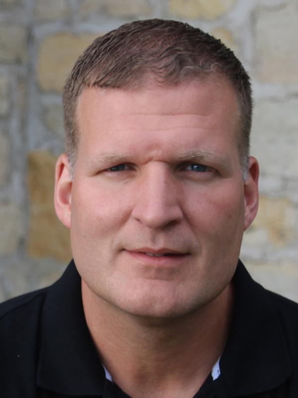 Leif Smith